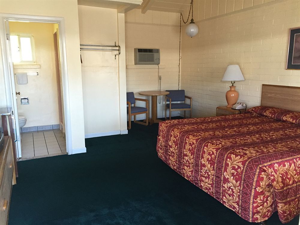 Relax Inn Yreka Eksteriør billede